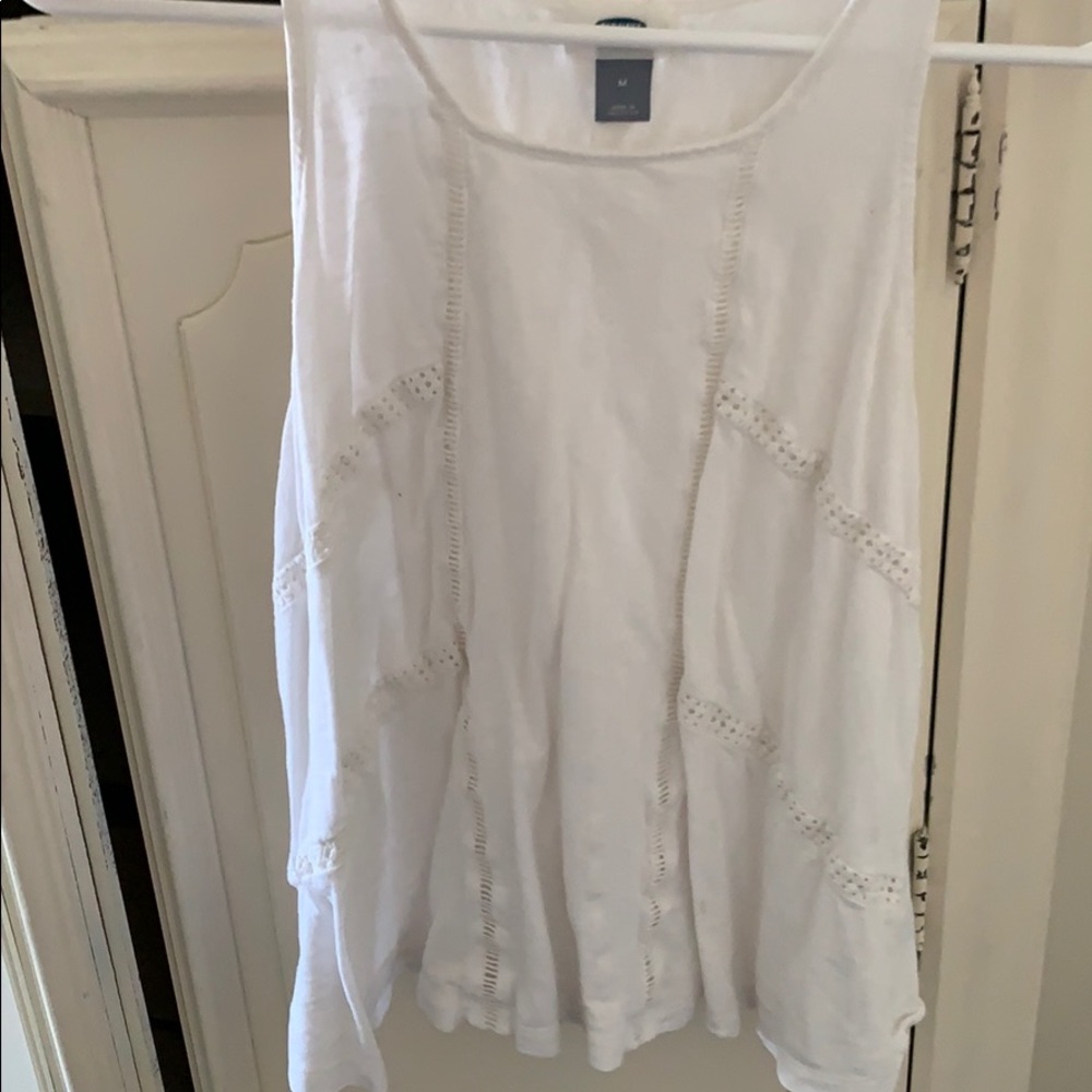 white tank